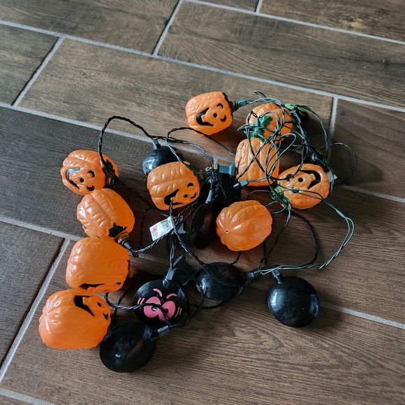 Holiday | Vintage 9s 2 Halloween Blow Molds Pumpkin And Spooky Eyes ...